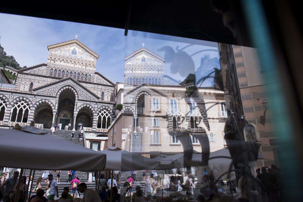 Hotel La Bambagina Amalfi Exterior foto